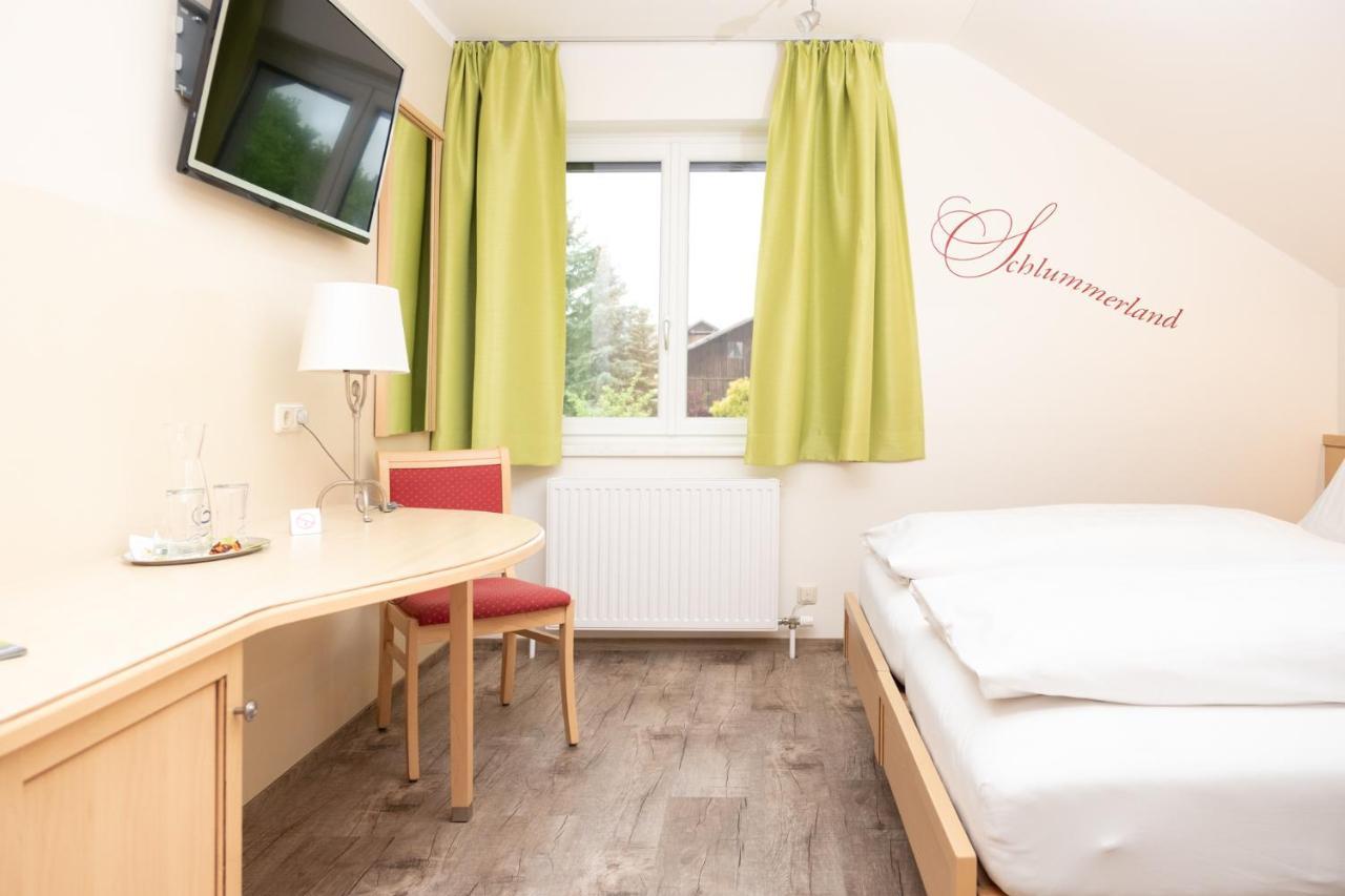 Gasthof Neuwirt Eugendorf Exteriör bild