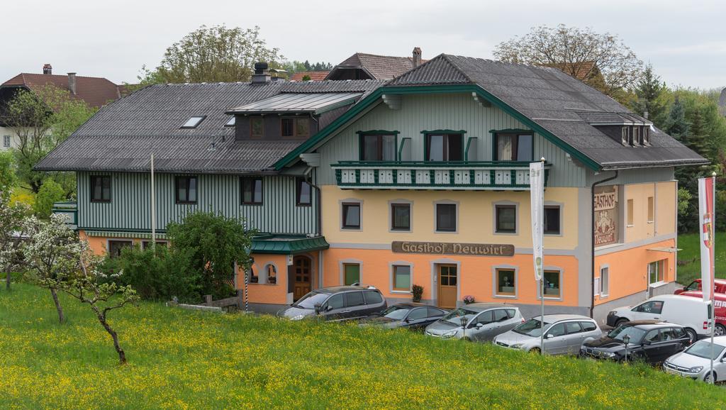 Gasthof Neuwirt Eugendorf Rum bild